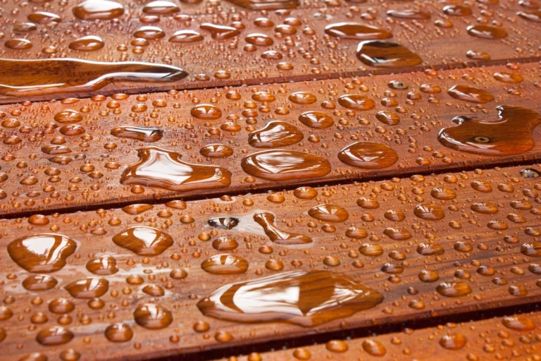 water-drops-on-deck