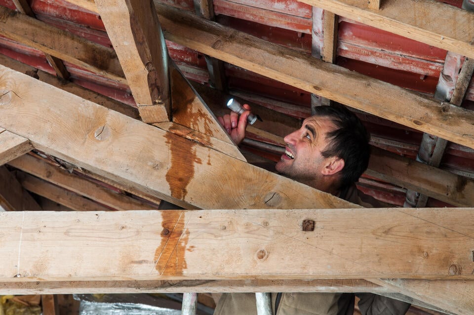 sagging roof-attic inspection