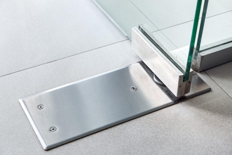 types of hinges-pivot hinge on glass door