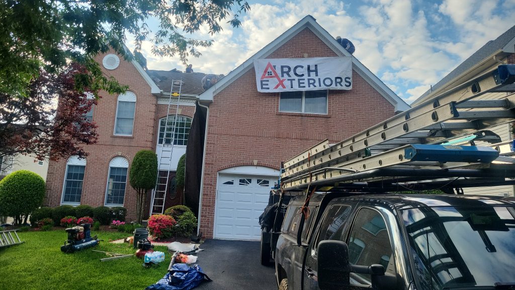 New architectural shingle roof installed on a home in New Market, Maryland
